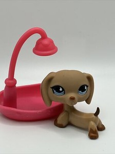 LITTLEST PET SHOP  DACHSHUND #518 BLUE TEARDROP EYES  AUTHENTIC! With Toy Shower