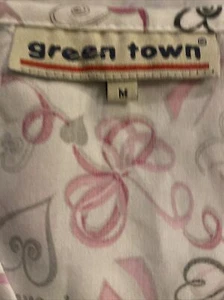 Gr. Med Green Town Frauen Peeling Uniform Arbeit VTop Band/Herzmuster - Bild 1 von 4