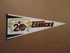 NHL Vancouver Canucks Vintage Circa 1970 1990 20 Team Logo Hockey Pennant