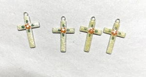 50x Vintage Guilloche Emaille Anhänger - Kreuz Charm Form - orange Blume auf hellbraun - Bild 1 von 3