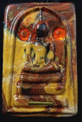 Thai Amulet LP MahaSila bendito primera sesión Somdej Sai Rung código millonario Foto 1 de 4