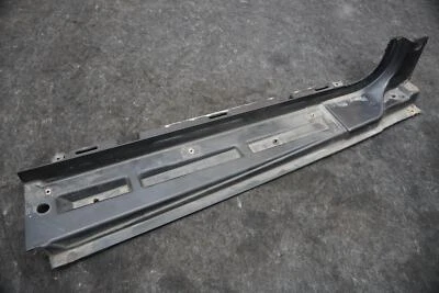 Panel de moldura de cubierta envolvente de umbral de puerta basculante derecho 4865888AD Dodge Viper SRT10 05 Foto 1 de 4