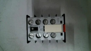BLOQUE DE INTERRUPTORES AUXILIARES SIEMENS 3TX4440-2A CON TORNILLOS 10A 240V - ENVÍO GRATUITO - Imagen 1 de 3