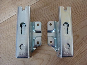 LAMONA / HOWDEN FRIDGE / FREEZER INTEGRATED DOOR HINGES 1ST CLASS POST - Picture 1 of 4