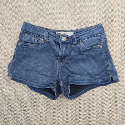 Shorts Levis Meninas 6Y Azul Denim Curto Cinco Bolsos Zíper Mosca Crianças Aba Vermelha - Imagem 1 de 4