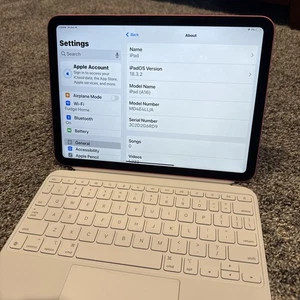 Apple iPad 11 pulgadas (A16) 128 GB Wi-Fi + teclado inteligente folio - Excelente - Imagen 1 de 10