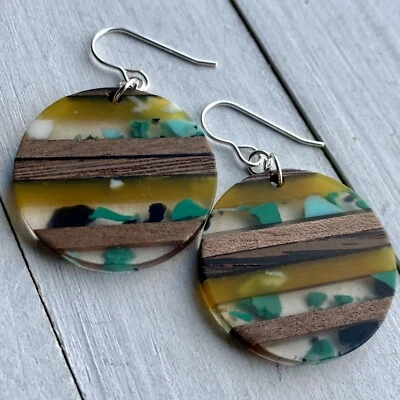 Круглые серебряные серьги-капли из дерева и разноцветной смолы Min Favorit PL Artisan - Изображение 1 из 4