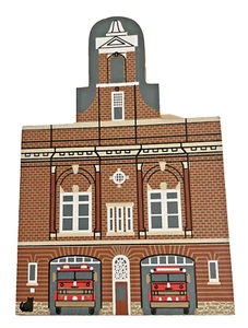 The Cat's Meow Village Houses Roanoke VA Firehouse #1 mensola in legno sitter 1991 - Foto 1 di 3