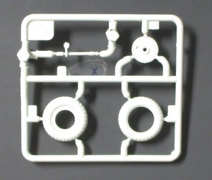 Revell 1/32nd Scale Bf 109G-6 - Parts Lot G from Kit No. 04665 - Picture 1 of 1