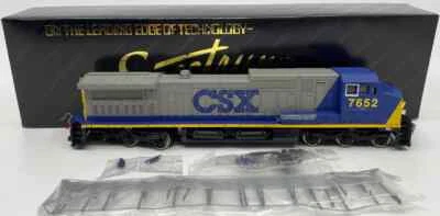 Bachmann 86011 HO Scale CSX GE Dash 8-40CW Wide Cab Diesel Locomoitve #7652 - Image 1 of 4