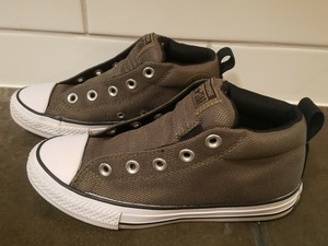 boys converse size 2