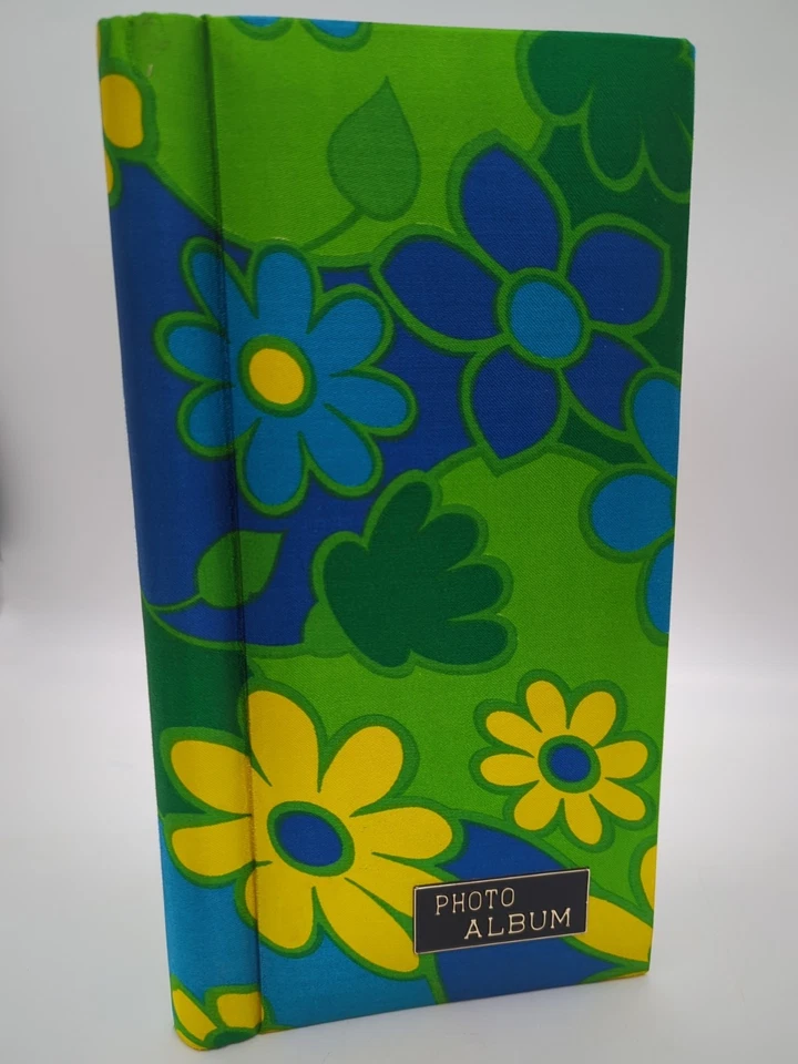 Vintage photo album with vibrant floral fabric cover MCM, Retro - Image 1 of 4