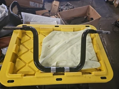 Manillar Harley Davidson Stock negro 2025 CVO Roadglide Foto 1 de 3