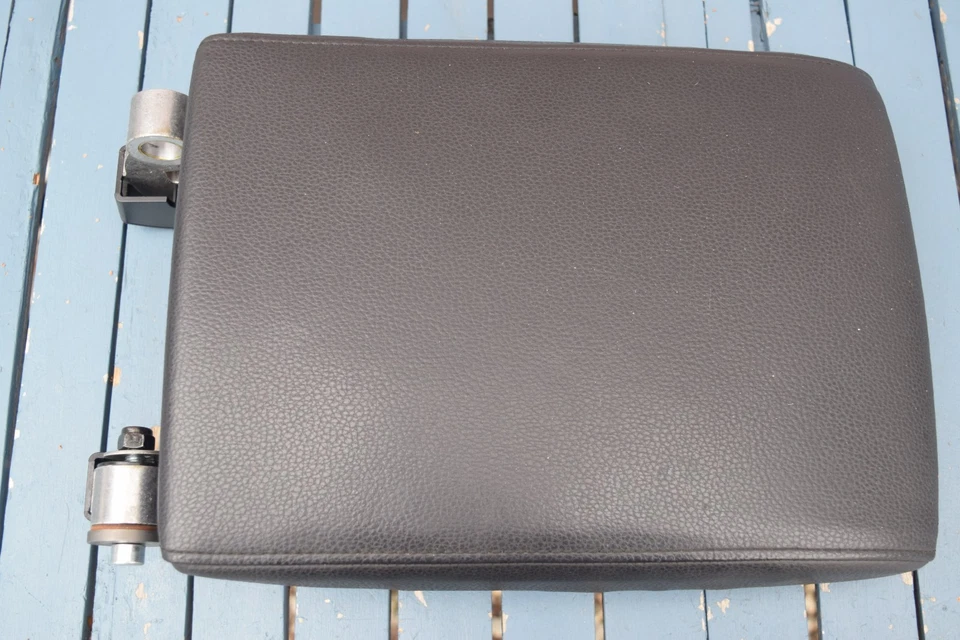 OEM 2011 2012 2013 2014 2015 2016 VOLKSWAGEN TOUAREG NEGRO BRAZO CENTRAL DELANTERO Foto 1 de 4