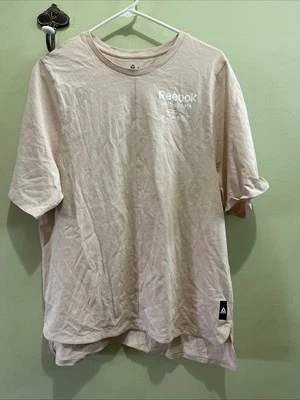 Camisa de Entrenamiento Reebok Mujer Talla L Rosa Logo Nueva Informal Boston Mass. Nuevo sin etiquetas Foto 1 de 4