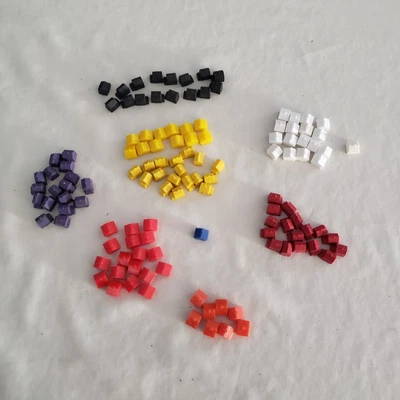 Casas y hoteles Monopoly - estilos y colores surtidos plástico más de 120 piezas Foto 1 de 4