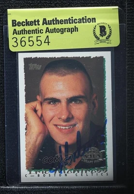 BAS 1994-95 Topps Eric Montross #136 Beckett Auth Sticker Auto Rookie RC Foto 1 de 2