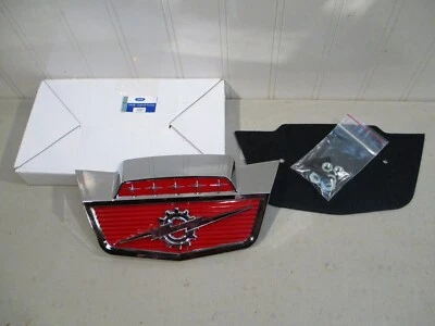 Camión Ford F100 F250 F350 1961-1966 nuevo emblema capó cromado "engranaje/rayo" Foto 1 de 4