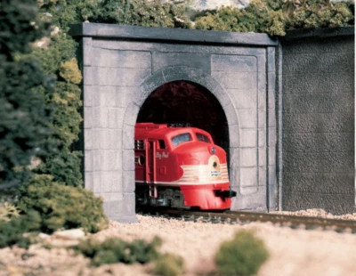 Woodland Scenics C1152 N Scale Single Track Tunnel Portal - Concrete (2-Pack) - Image 1 of 2