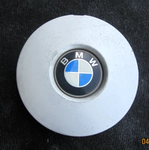 Center cap Hubcap 1989-1994 Bmw 525i 530i 535i 540i 735i 740i 750i 15" Alloy Rim - Picture 1 of 2