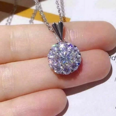 Colgante para mujer de diamantes creados en laboratorio de corte redondo de 2 quilates enchapado en oro blanco de 14 quilates Foto 1 de 4
