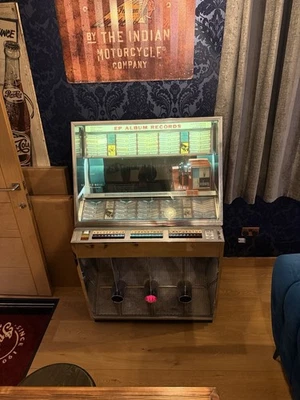 Seeburg 201 Jukebox - Image 1 of 4