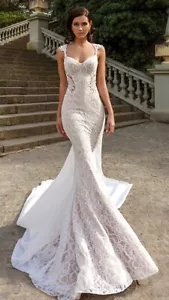 Abito da sposa Crystal Designs Richmond in pizzo a sirena 6-10 cappuccino avorio sexy - Foto 1 di 24