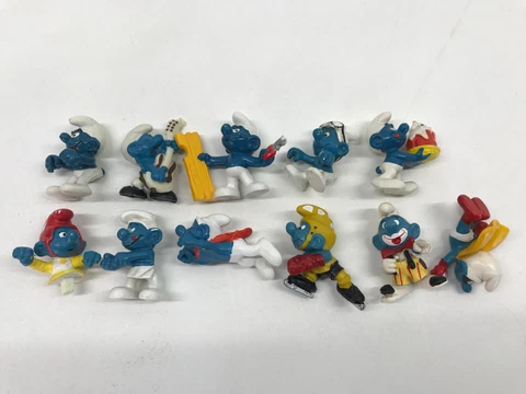 vtg smurfs mini figures lot of 11 - no year Cover