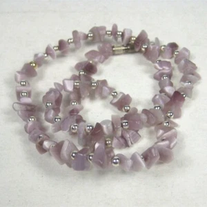 Purple Plastic Chip Bead Necklace Silvertone Accents 18 Inches Long Vintage Bead - Picture 1 of 6