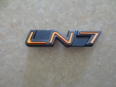 Ford Mercury LN7 car plastic badge - - emblem / /- -  Foto 1 de 4