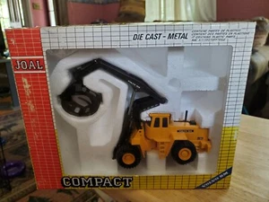 Joal Volvo BM L160 Compact 1:50 Tractor Die Cast Replica NRFB - Picture 1 of 12