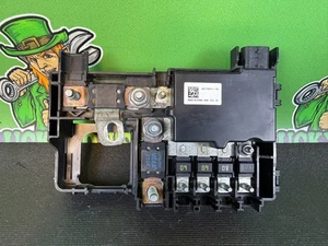 2014-2016 Chevrolet Malibu / Impala Fuse Box Relay Start / Stop Module 23190409 - Picture 1 of 6