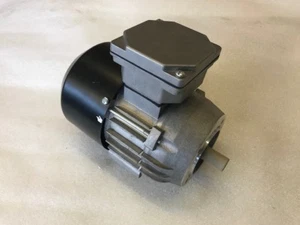 Motor trifásico Rexroth MNR:3 842 503 586 380-415/50 - Imagen 1 de 6