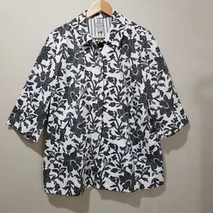 Chico's Jacket Size 3P XL Petite Black & White Embossed Floral 3/4 Sleeve Lined - Picture 1 of 12