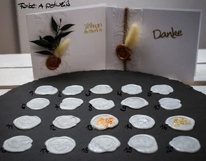 Wachssiegel selbstklebend - von Hand gegossenes Wachssiegel in weiß, perlweiß - Bild 1 von 10