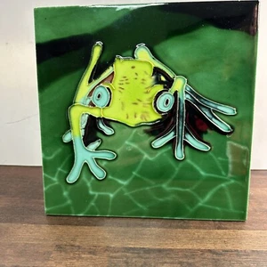 Tropical Rainforest Frog Ceramic Art Tile with Kick Out Stand 7.75” Flaws - Picture 1 of 17