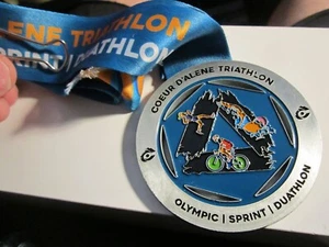 COEUR D'ALENE TRIATHLON OLYMPIC SPRINT DUATHLON 3" IN DIAMETER WITH RIBBON BBA-7 - Picture 1 of 3