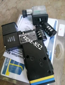 1Pcs 1053894 Solenoid valve Brand New Fast Shipping FedEx or DHL #F12 - Bild 1 von 4