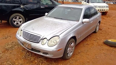 Vidrio de techo 211 tipo estación Wgn E63 para 03-09 Mercedes Benz E320 OEM Foto 1 de 4