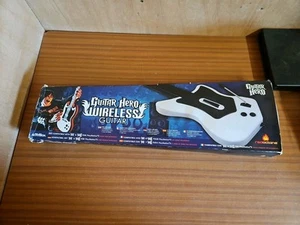 Guitar Hero Red Octane PlayStation 2 (PS2) - Scatola controller chitarra senza dongle - Foto 1 di 13