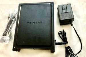 NETGEAR N300 4-Port WiFi Router Model WNR2000 v3 w - a/c adaptor - Picture 1 of 6