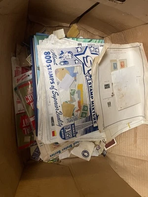 Enorme Lote de Selos Vintage do Mundo Grande Coleção Principalmente Não Classificados Anos 1.000’ - Imagem 1 de 4