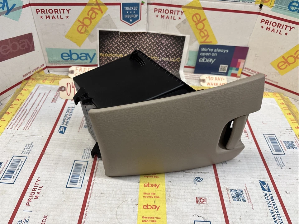 00-06 MAZDA MPV TABLERO CONTENEDOR DE ALMACENAMIENTO COMPARTIMENTO DE CAJA # LC6264180 OEM Foto 1 de 4