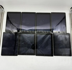 Apple iPad LOTTO di 20 -per pacchetto ricambi - Foto 1 di 4