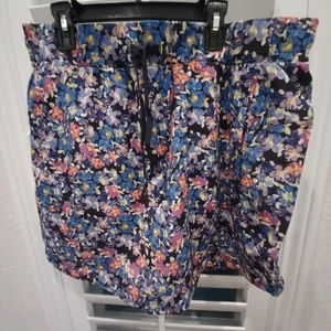 Mujer Skort-RBX Púrpura Multi Floral Elástico "Medio Largo" Pull-on L - Imagen 1 de 1