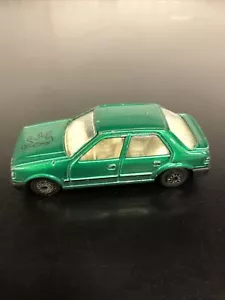 Maisto loose Peugeot 309 green O11 - Picture 1 of 5