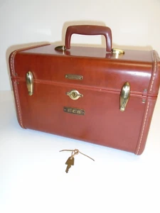 Vintage "SAMSONITE" MAROON TRAVEL CASE w/ MIRROR+KEY- Style No. 4912- BEAUTIFUL! - Picture 1 of 24