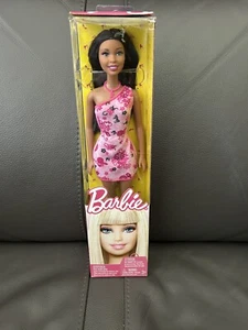 Mattel T7443 Puppe Barbie Neu Originalverpackt 2010 Top Zustand. L@@K!" - Bild 1 von 3