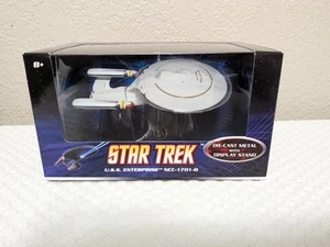 2008 Mattel Hot Wheels Star Trek U.S.S. Enterprise NCC-1701-D Die-Cast Ship - Picture 1 of 7