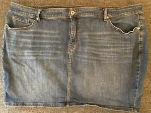 Minifalda de mezclilla descolorida TORRID para mujer talla 28 siente el ajuste elástica comodidad de verano - Imagen 1 de 14